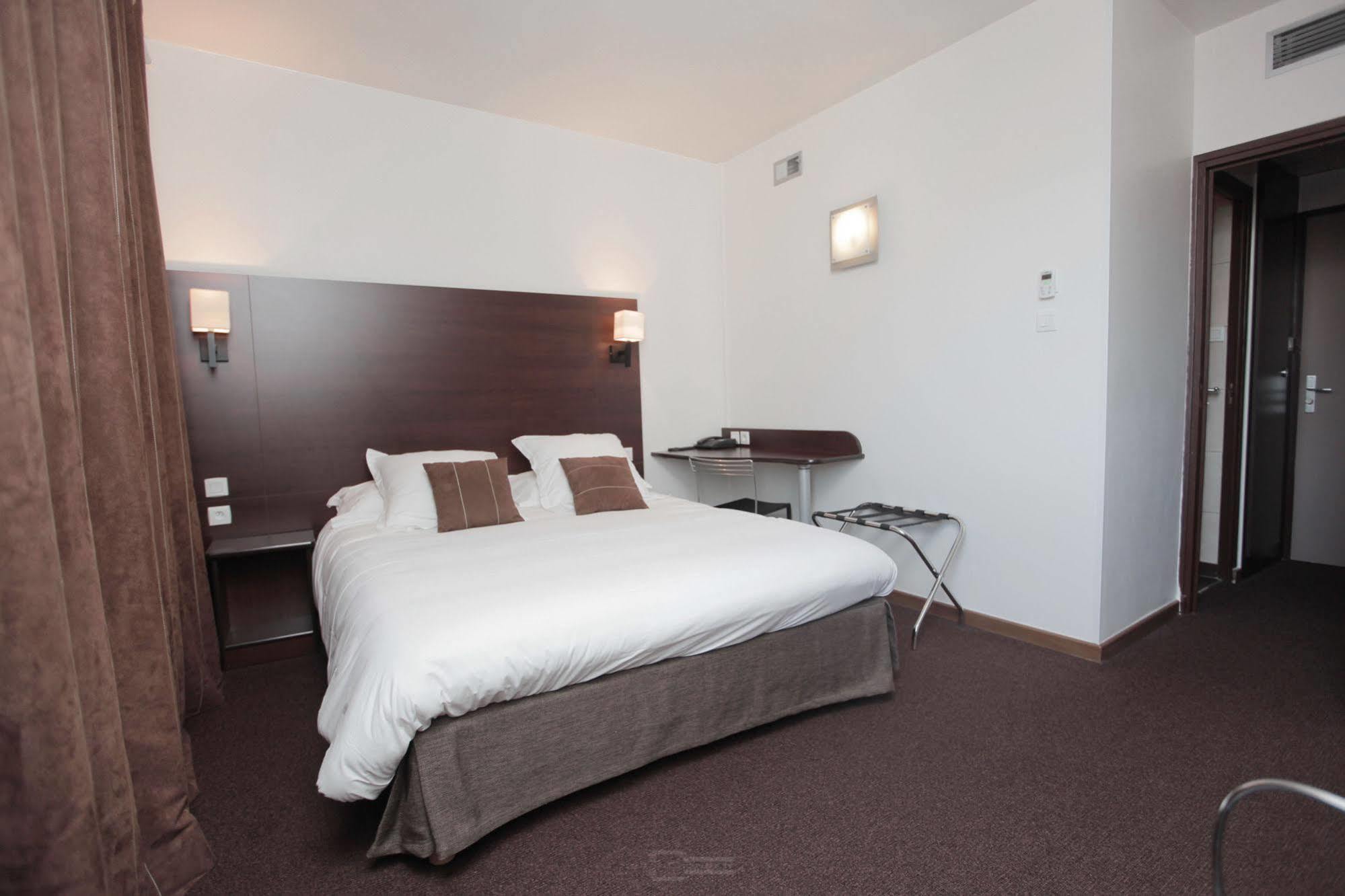 Le Mokca Hotel Meylan Buitenkant foto